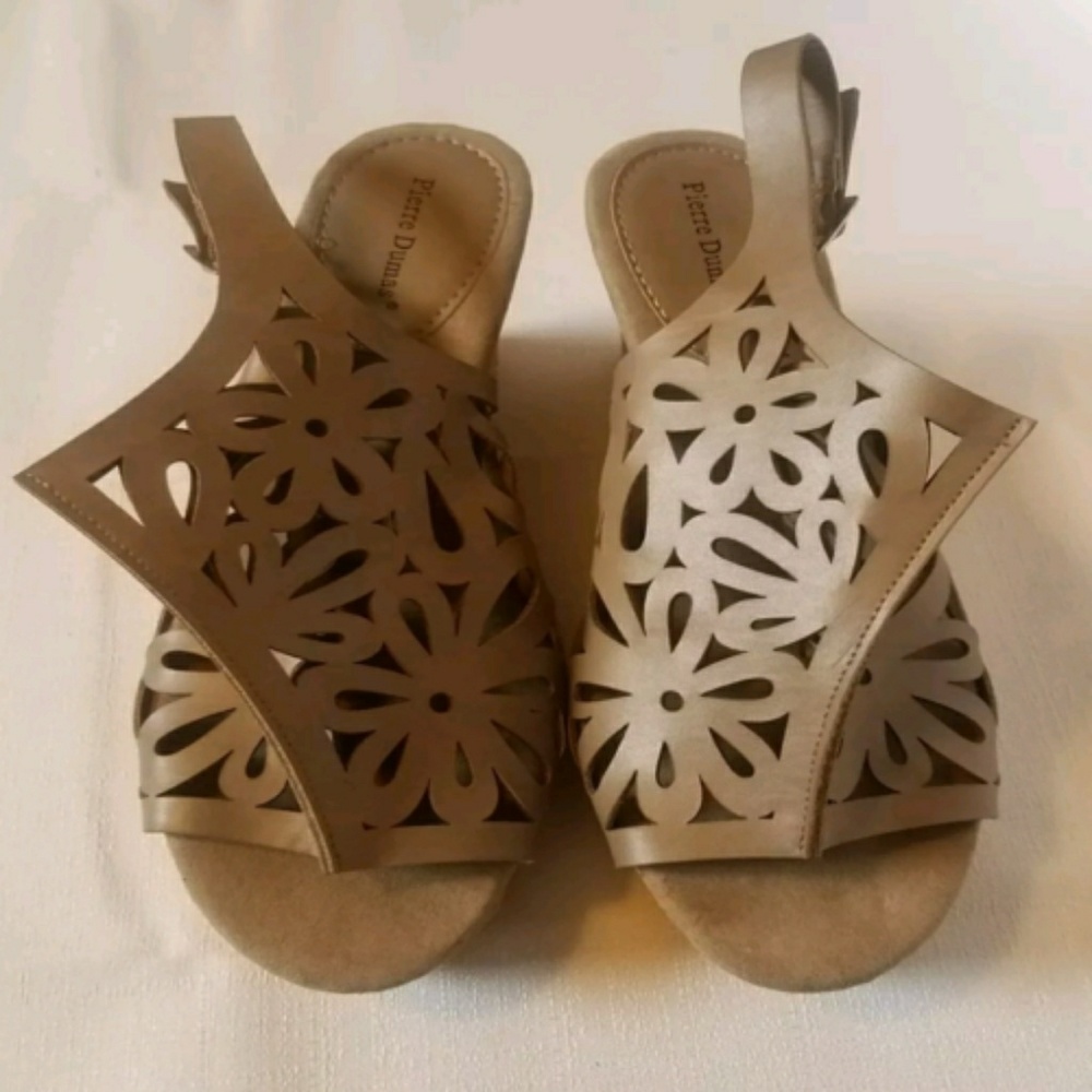 NWOB Pierre Dumas Lolita-3 Wedge Sandals, Taupe A8